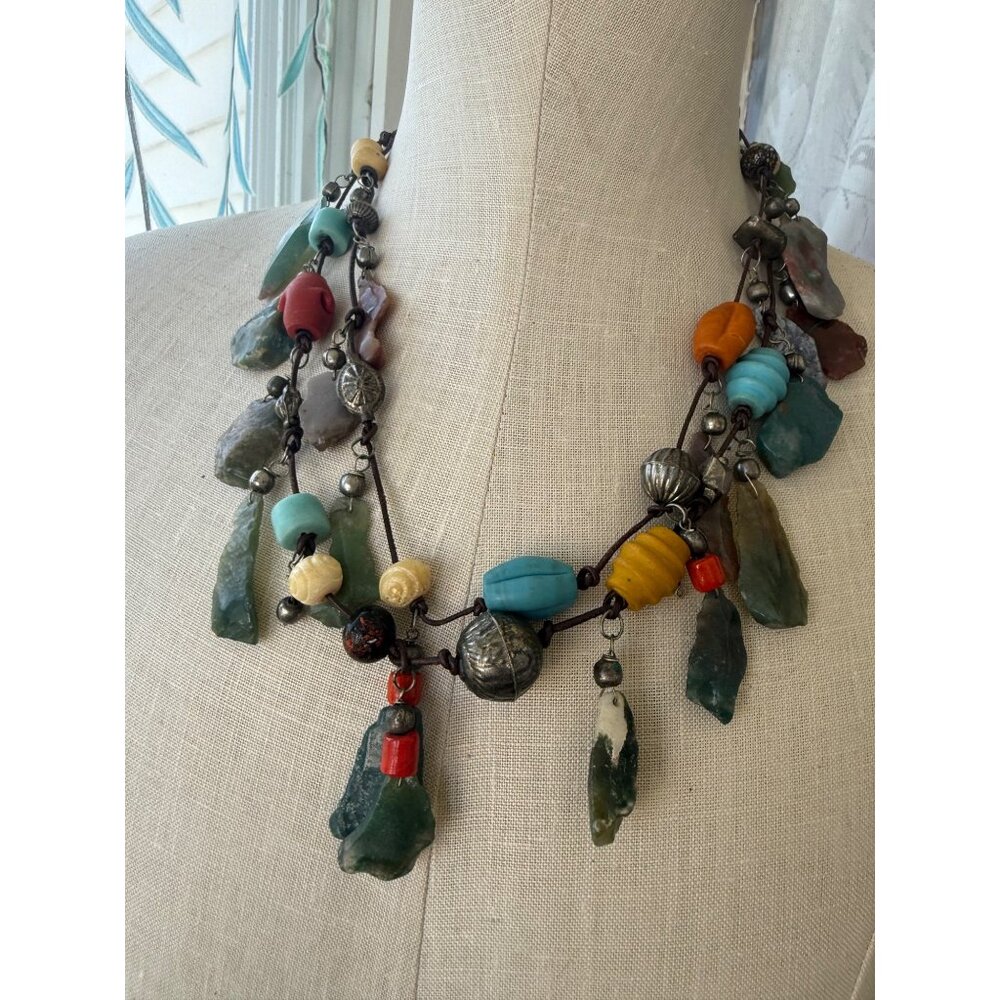 Vintage 80s Double Strand Necklace Carved Agate Trade Beads Boho - Picture 6 of 16